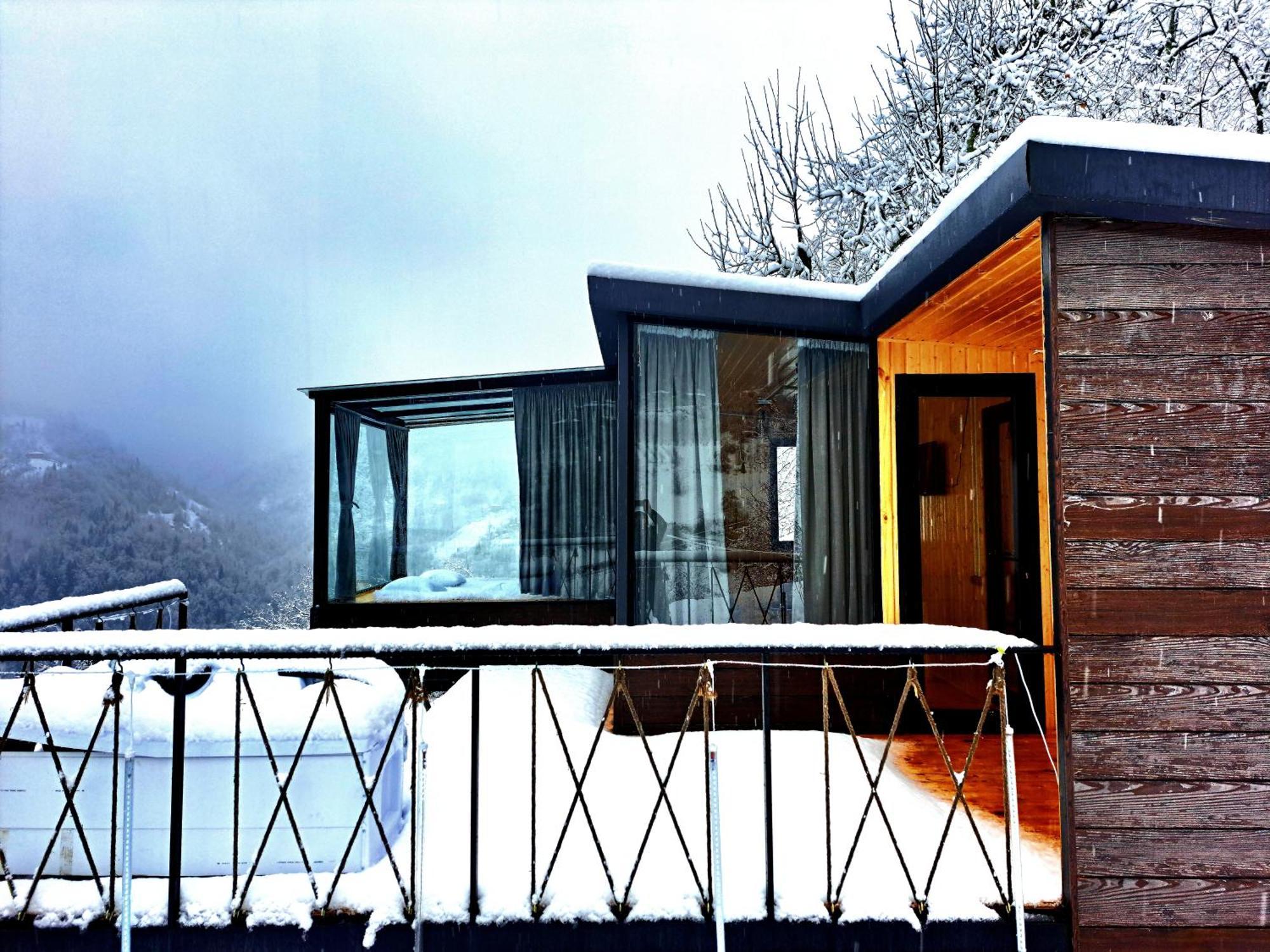 Glass House In Merisi * Batumi